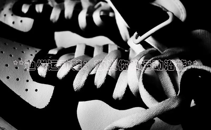 b体育下载入口app百度学术**迪悦运动鞋：激发你的运动潜能**