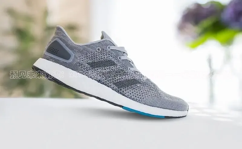 预见未来潮流：2025春夏季节的流行趋势——运动鞋新风尚