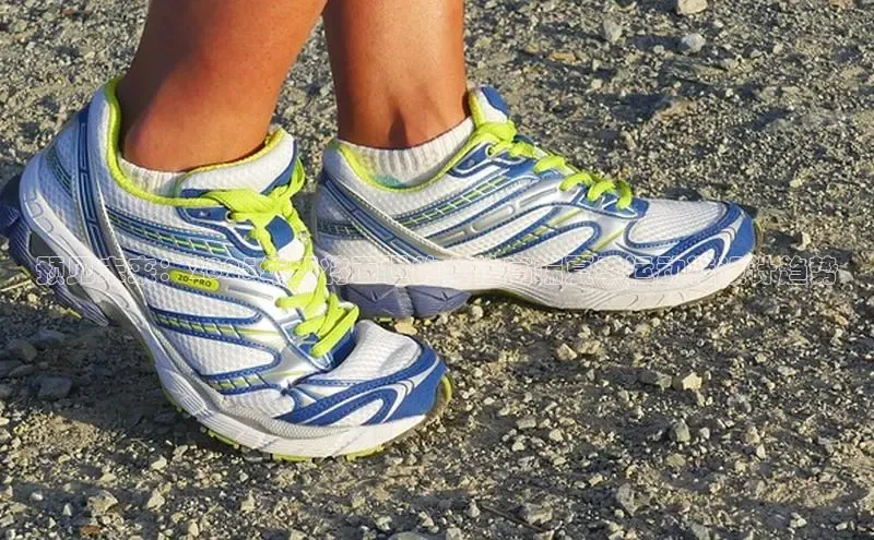 预见未来：2025年即将面世的女性高端夏季运动鞋设计趋势